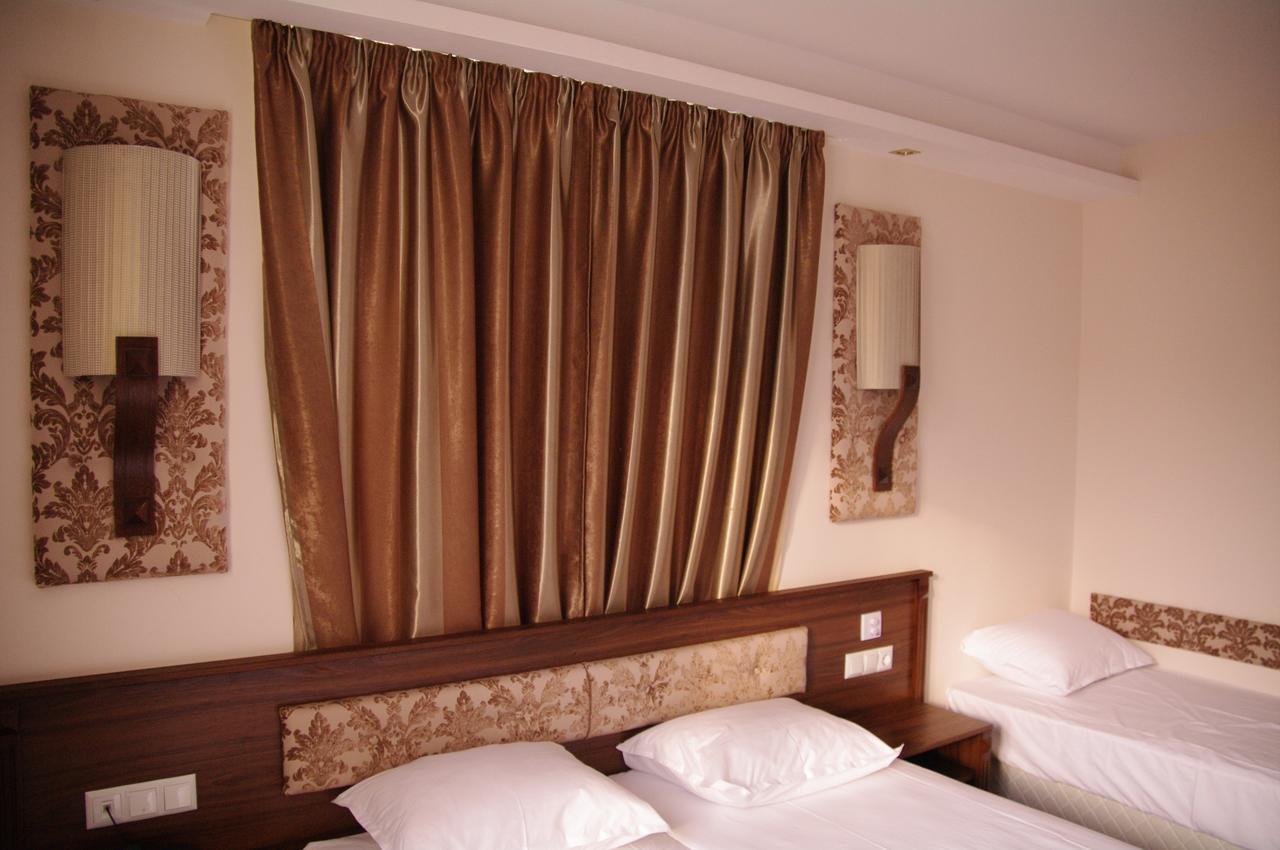 אובזור Hotel Aristokrat מראה חיצוני תמונה