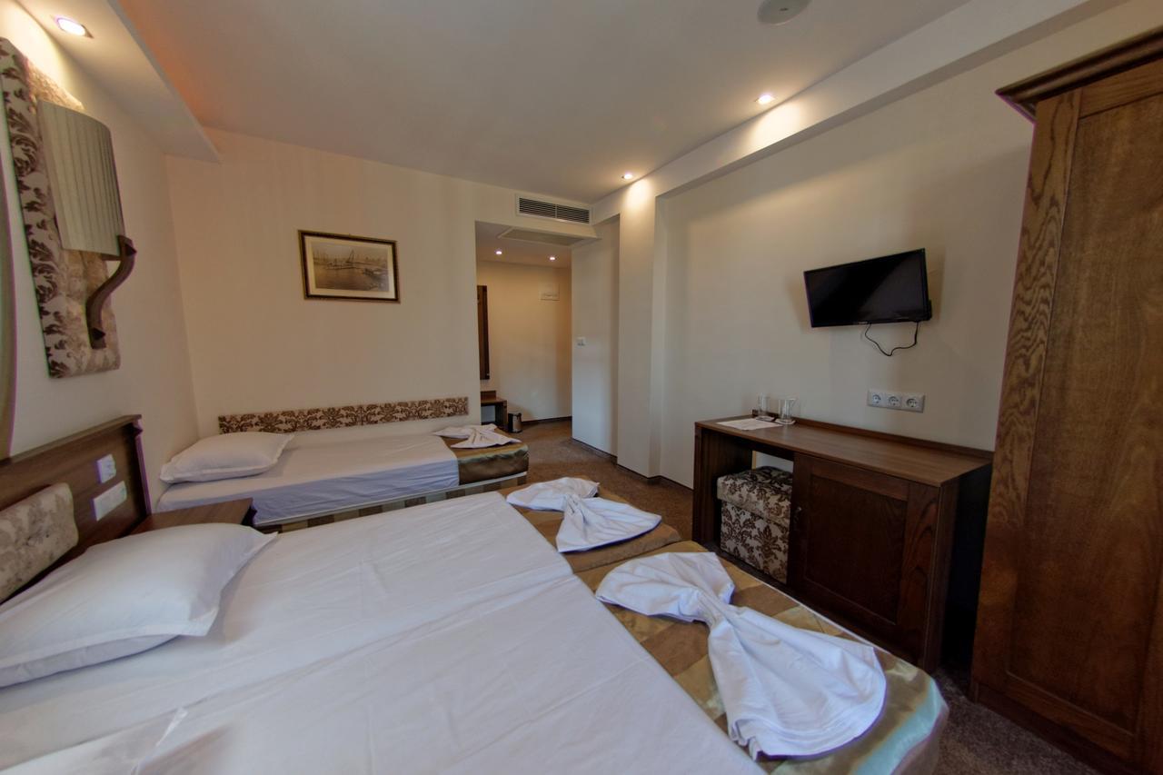 אובזור Hotel Aristokrat מראה חיצוני תמונה